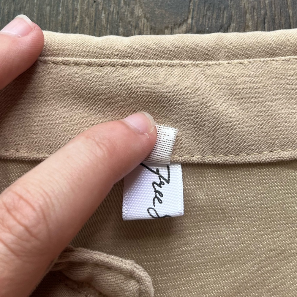 Free Style Button-Up Shirt - Picture 9 of 12